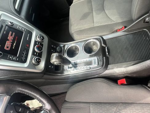 Used 2016 GMC Acadia SLE AWD/4WD image 17