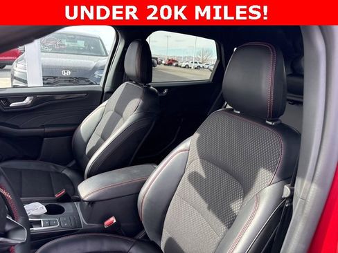 Used 2025 Ford Escape ST-Line image 13