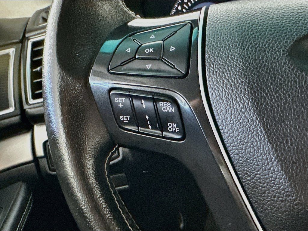 Used 2016 Ford Explorer Platinum AWD/4WD image 25
