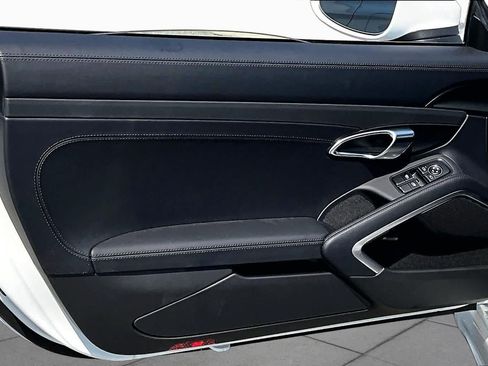 Used 2025 Porsche 718 Cayman GTS RWD image 22