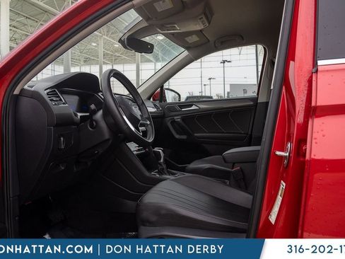 Used 2023 Volkswagen Tiguan SE FWD image 16