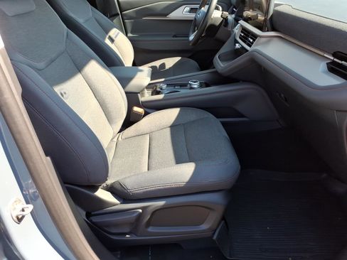 Used 2026 Ford Explorer Active image 7