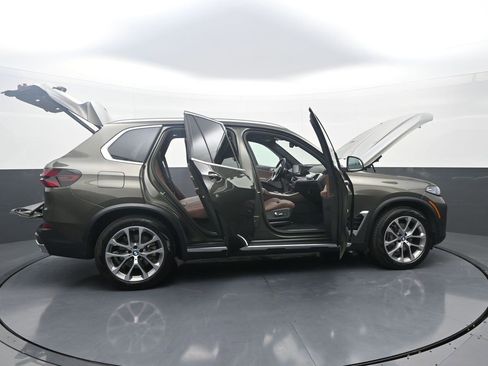Used 2025 BMW X5 xDrive40i image 45
