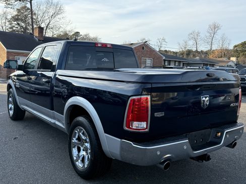 Used 2017 RAM 1500 Laramie w/ Convenience Group AWD/4WD image 12