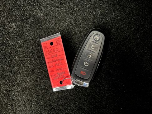 Used 2018 Lincoln MKT AWD image 42