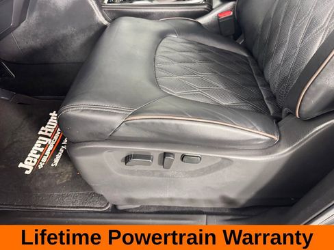 Used 2024 Nissan Armada Platinum w/ Captain's Chairs Package image 12