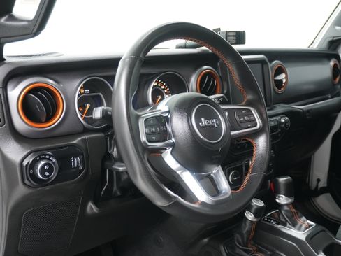 Used 2023 Jeep Gladiator Mojave w/ LED Lighting Group AWD/4WD image 12