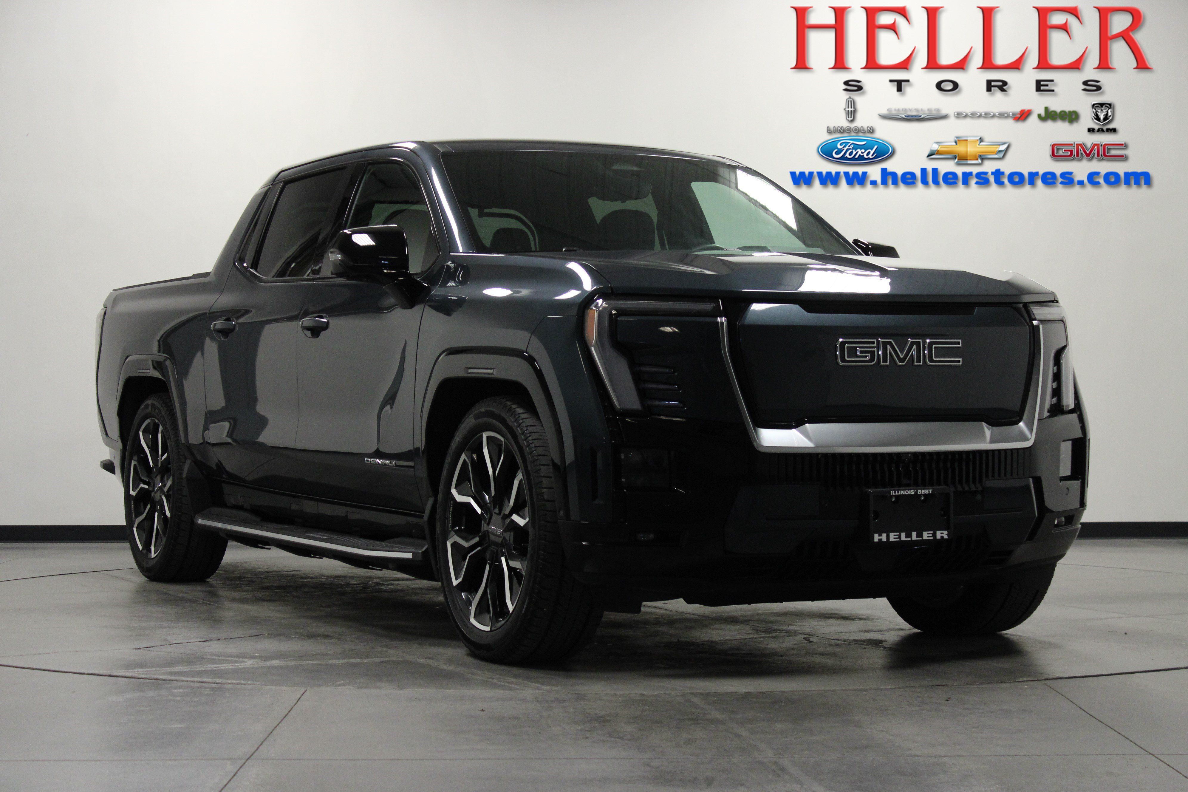 Used 2025 GMC Sierra EV Denali AWD/4WD image 1