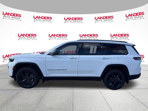 Used 2026 Jeep Grand Cherokee L Limited w/ Limited Altitude Package RWD image 6