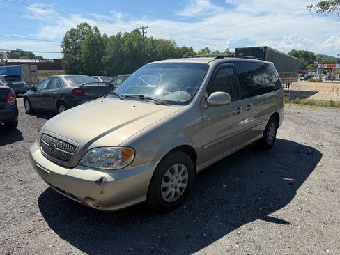 Used 2005 Kia Sedona FWD image 6