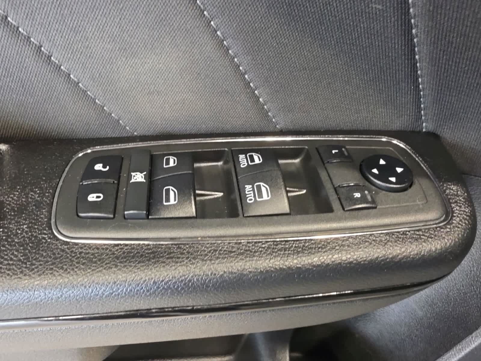 Used 2019 Dodge Charger R/T w/ Driver Confidence Group RWD image 20