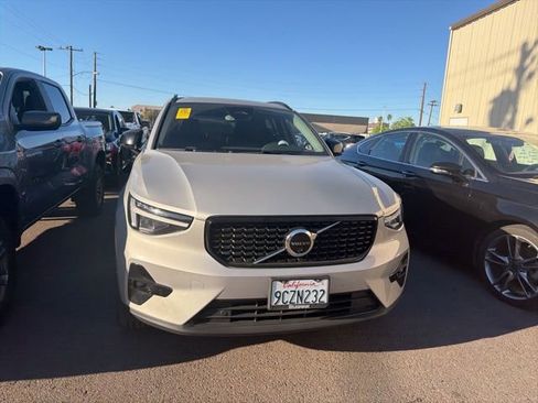 Used 2023 Volvo XC40 B5 Plus w/ Driver Assist Package image 12