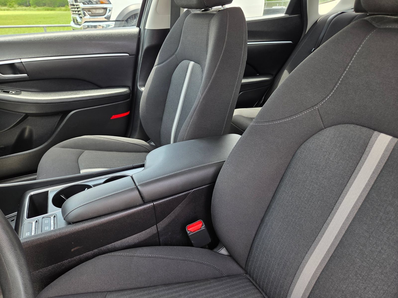 Used 2024 Hyundai Sonata SEL FWD image 28