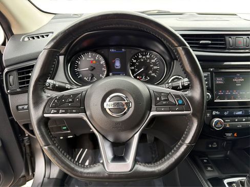 Used 2019 Nissan Rogue Sport SL FWD image 17