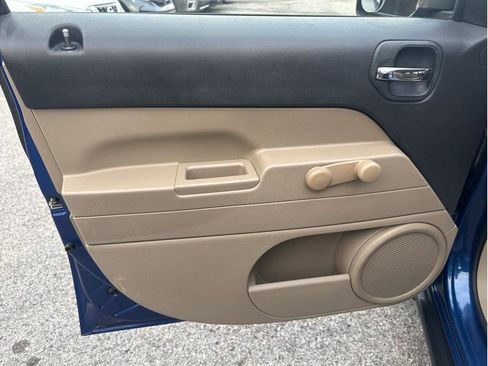 Used 2010 Jeep Patriot Sport image 11