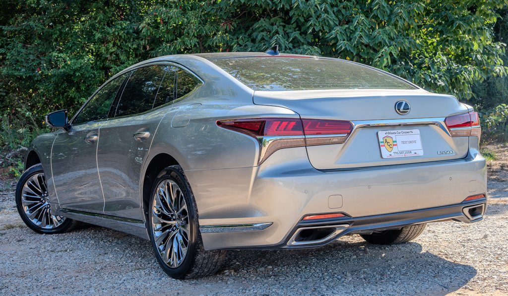 Used 2018 Lexus LS 500 w/ Luxury Package RWD image 3