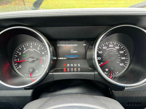 Used 2020 Ford Mustang Premium RWD image 23