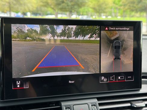 Used 2021 Audi Q5 Prestige w/ Prestige Package image 25