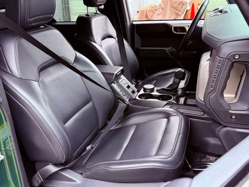Used 2025 Ford Bronco Outer Banks AWD/4WD image 19