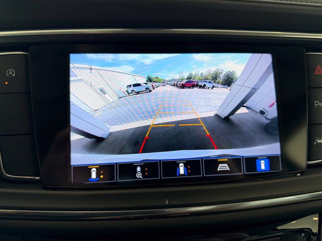 Used 2022 Buick Enclave Essence w/ Sport Touring Edition FWD image 28