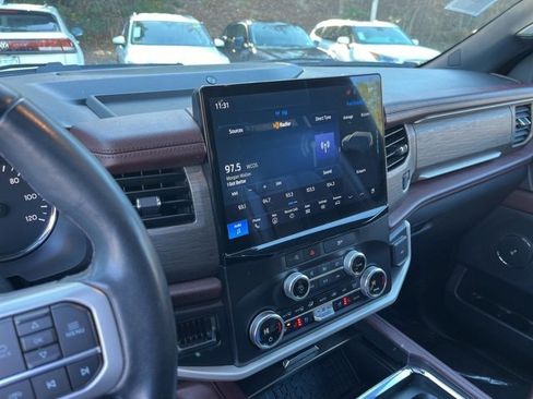 Used 2023 Ford Expedition Limited image 25