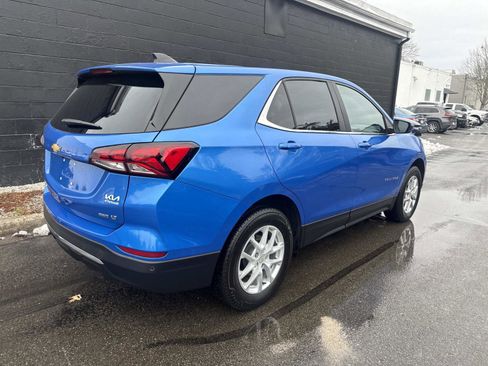 Used 2024 Chevrolet Equinox LT image 2