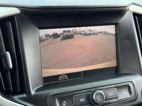 Used 2023 GMC Terrain SLE w/ Driver Convenience Package image 22