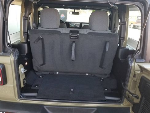 Used 2025 Jeep Wrangler Sport AWD/4WD image 14