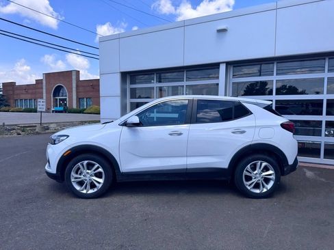 Used 2023 Buick Encore GX Preferred w/ Cold Weather Comfort Package FWD image 2