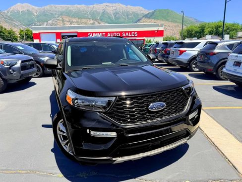 Used 2021 Ford Explorer XLT w/ Equipment Group 202A AWD/4WD image 2