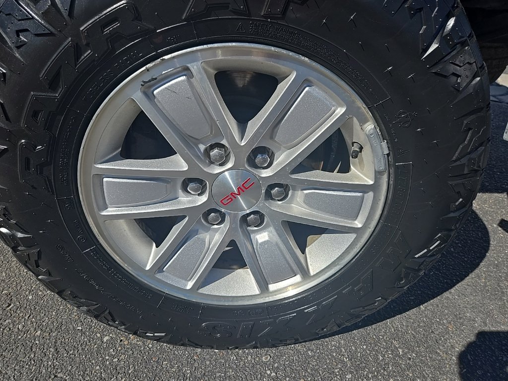 Used 2016 GMC Sierra 1500 SLE w/ SLE Value Package AWD/4WD image 37