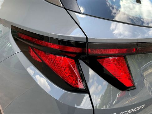 Used 2025 Hyundai Tucson SE FWD image 22