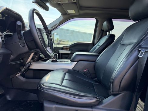 Used 2019 Ford F150 Lariat w/ Equipment Group 502A Luxury image 13