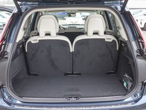 New 2026 Volvo XC90 T8 Ultra w/ Protection Package Premier AWD/4WD image 13