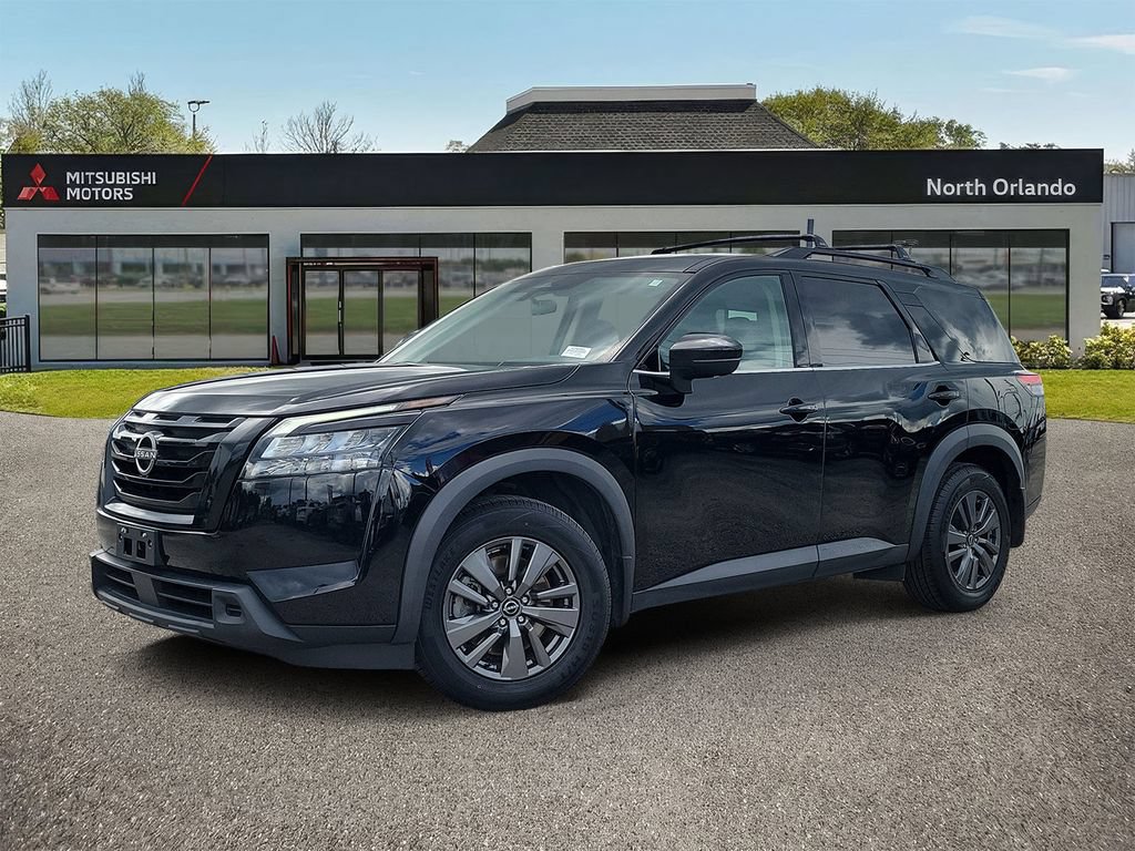 Used 2023 Nissan Pathfinder SV w/ SV Premium Package AWD/4WD image 1
