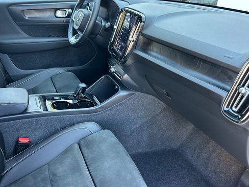 Certified 2023 Volvo XC40 Recharge Plus AWD/4WD image 19