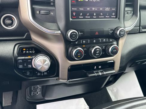 Used 2019 RAM 1500 Laramie w/ Off Road Group AWD/4WD image 23