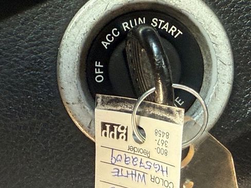 Used 2017 RAM 5500 Tradesman w/ Chrome Appearance Group image 18