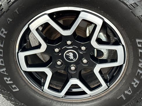 Used 2022 Ford Bronco Outer Banks image 8