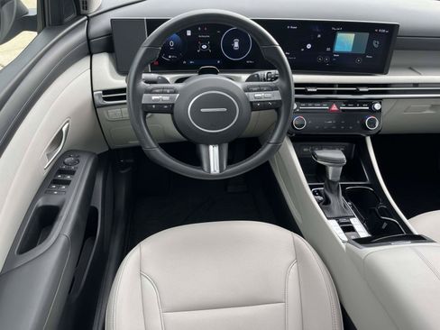 Certified 2025 Hyundai Tucson SEL FWD image 12
