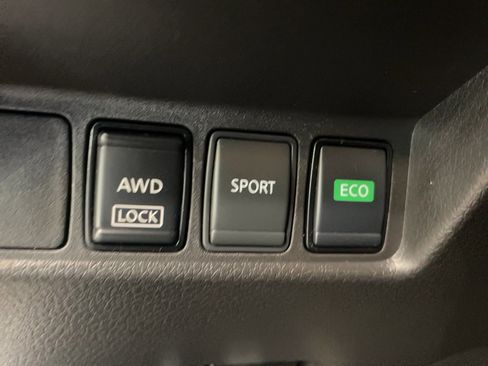 Used 2022 Nissan Rogue Sport S image 19