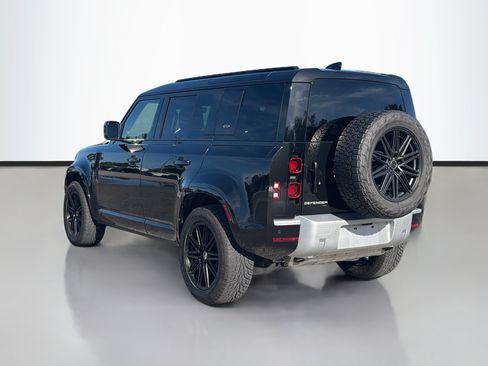Used 2022 Land Rover Defender 110 XS Edition AWD/4WD image 3