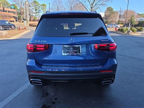 New 2026 Mercedes-Benz GLB 250 4MATIC image 4