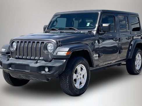Used 2018 Jeep Wrangler Unlimited Sport S AWD/4WD image 2