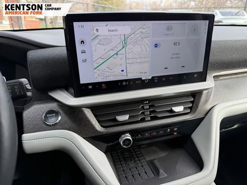 Used 2025 Ford Explorer Platinum w/ LUX Leather Package image 23