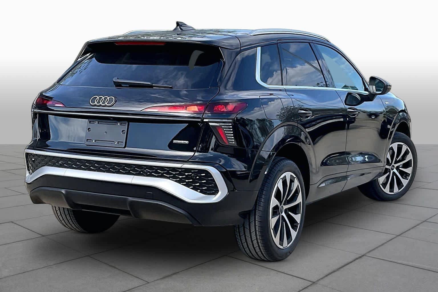 Used 2026 Audi Q3 quattro 2.0T AWD/4WD image 13