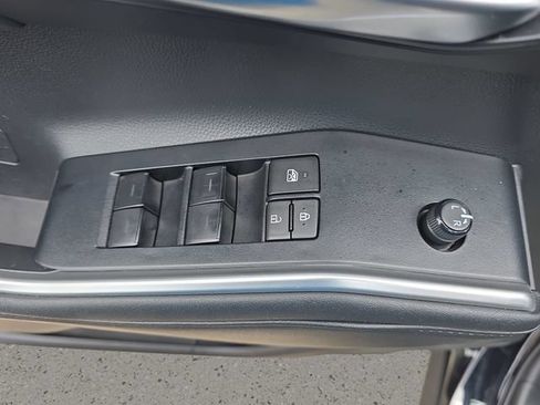 Used 2023 Toyota Highlander XSE FWD image 29