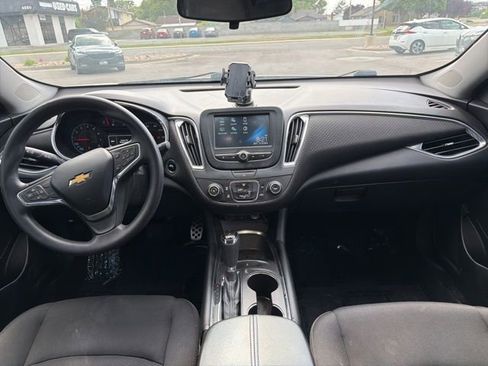 Used 2016 Chevrolet Malibu LT FWD image 8
