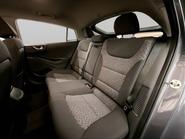 Used 2019 Hyundai Ioniq Plug-In Hybrid FWD image 25