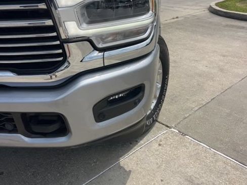 Used 2024 RAM 2500 Laramie AWD/4WD image 13